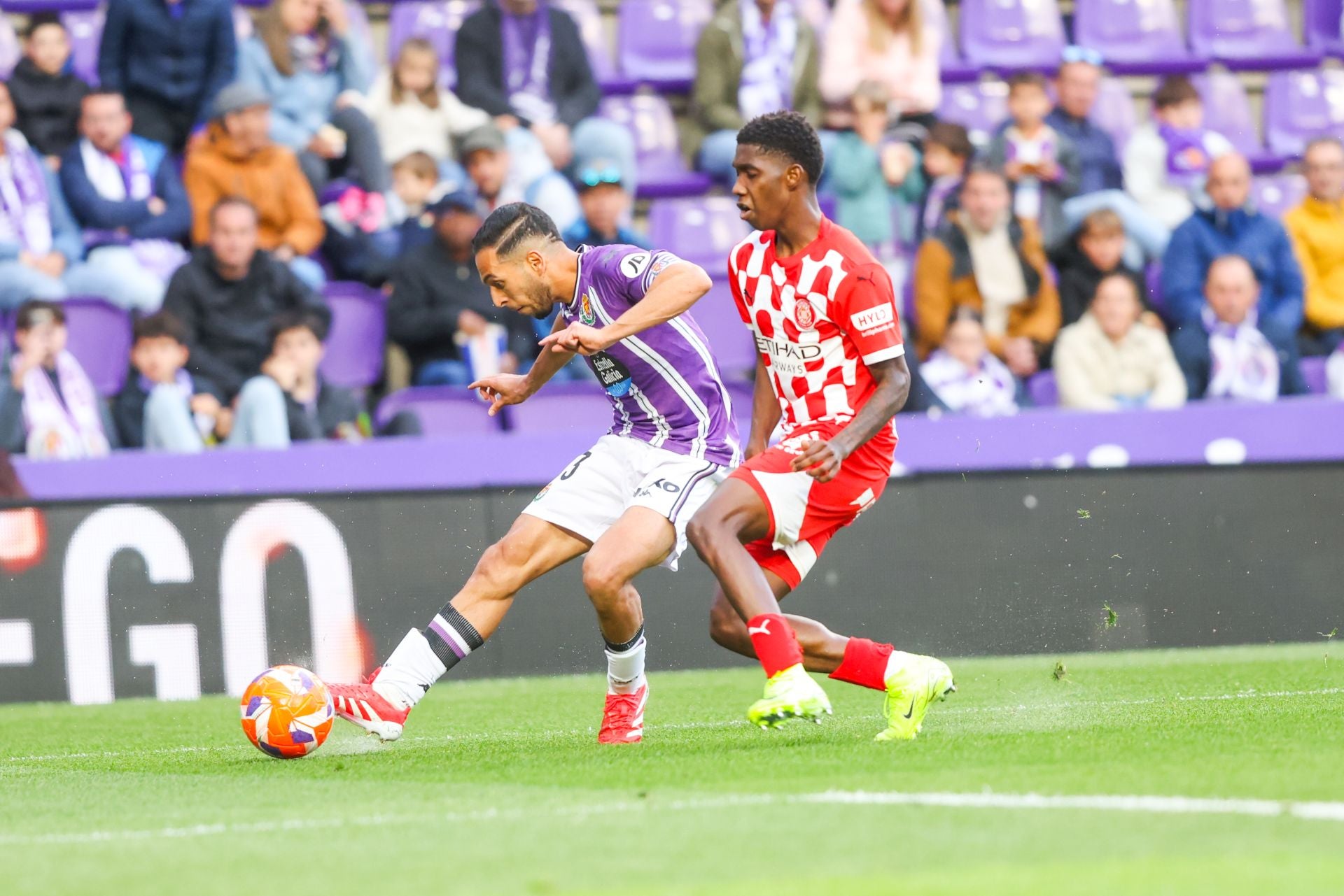La derrota del Real Valladolid ante el Girona, en imágenes