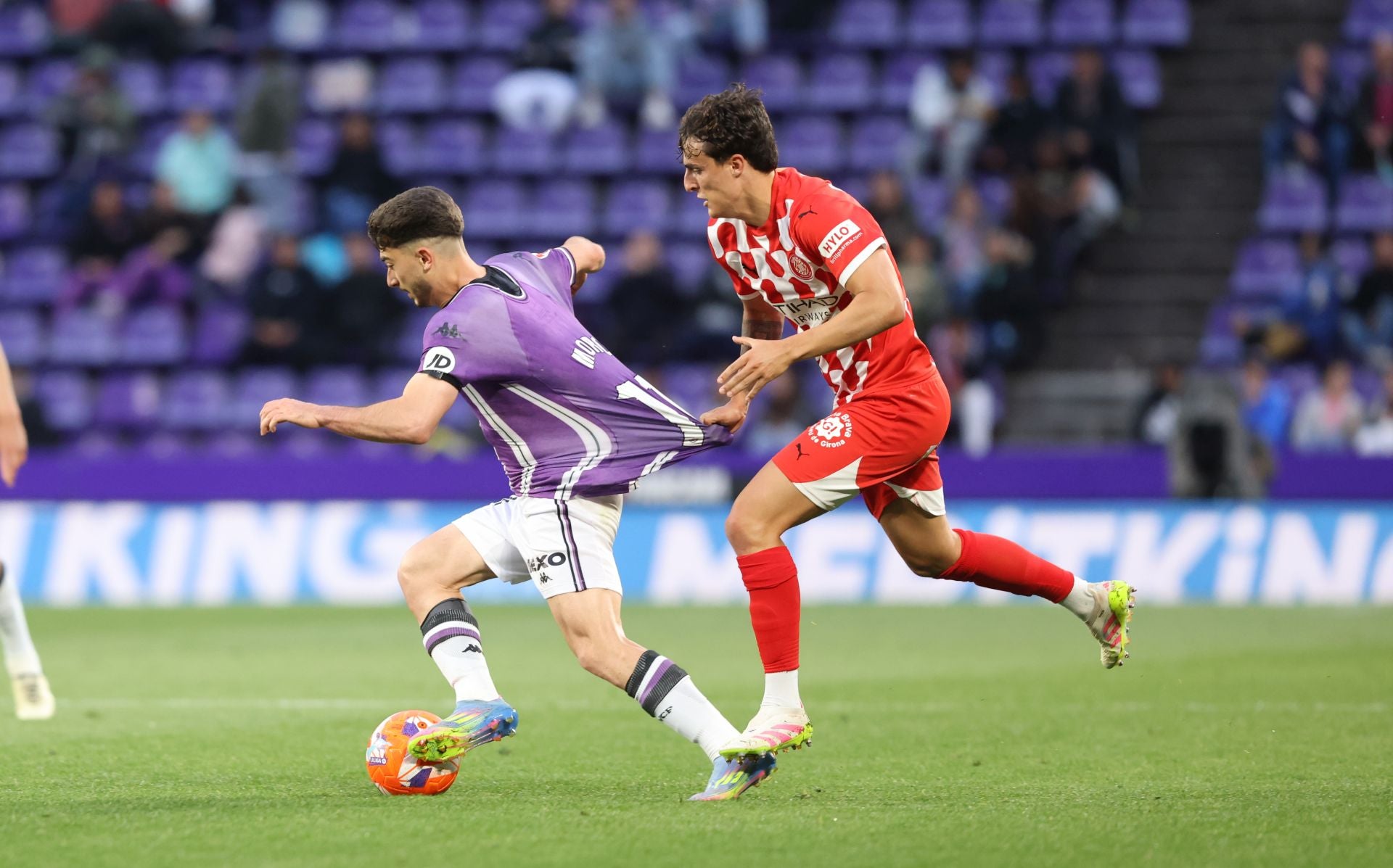 La derrota del Real Valladolid ante el Girona, en imágenes