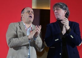 José Luis Aceves y Carlos Martínez, durante el congreso del PSOE de Segovia.