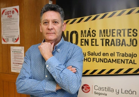 Santiago Martínez, recientemente elegido nuevo secretario general de UGT en Segovia, en la sede sindical.