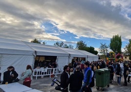 Carpa instalada en el centro del municipio en la pasada edición