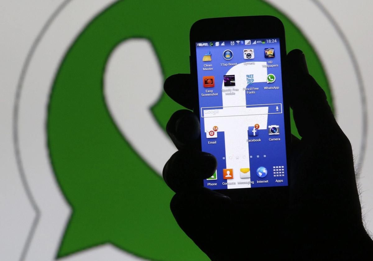 WhatsApp, instalado en un 'smartphone'.