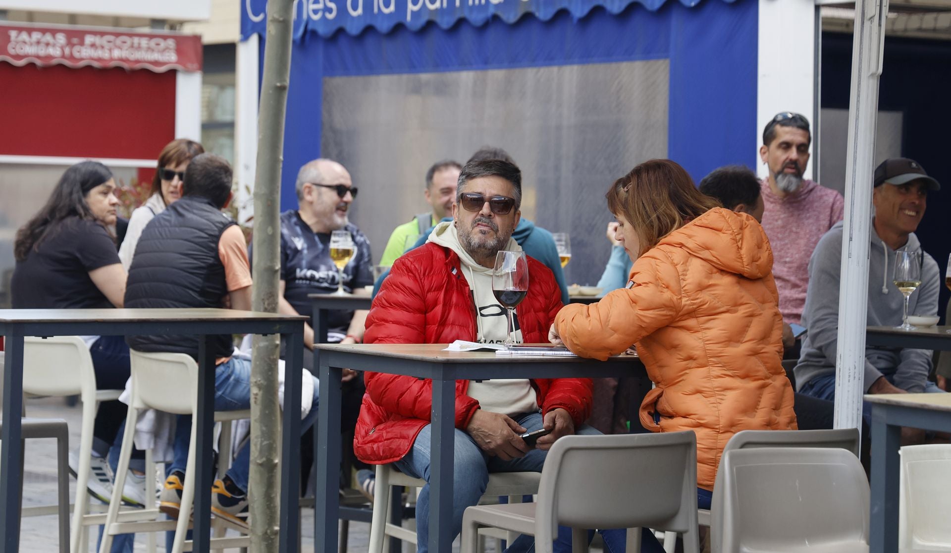 El buen tiempo anima las terrazas hosteleras en Palencia
