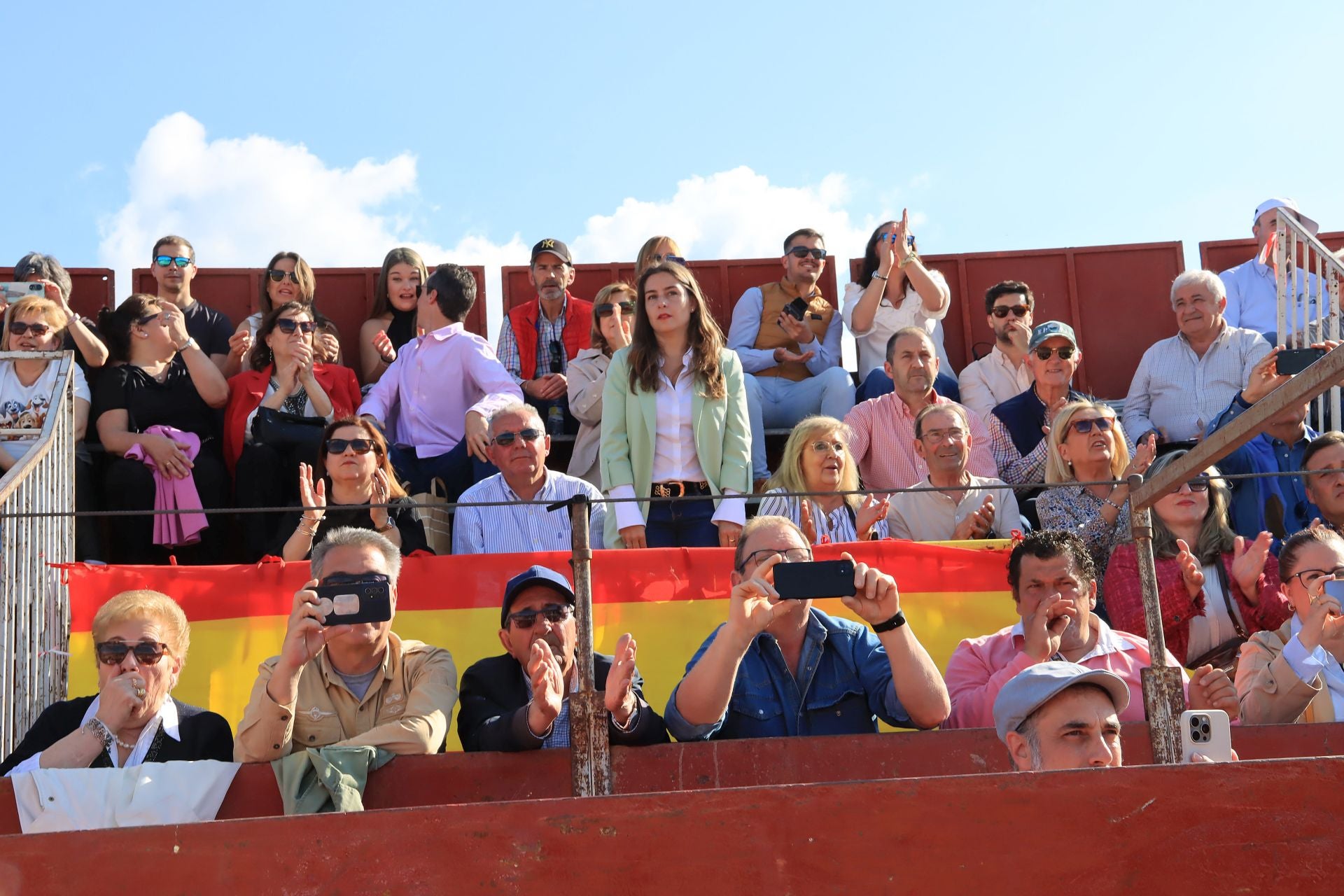 El festival taurino en La Lastrilla, en imágenes