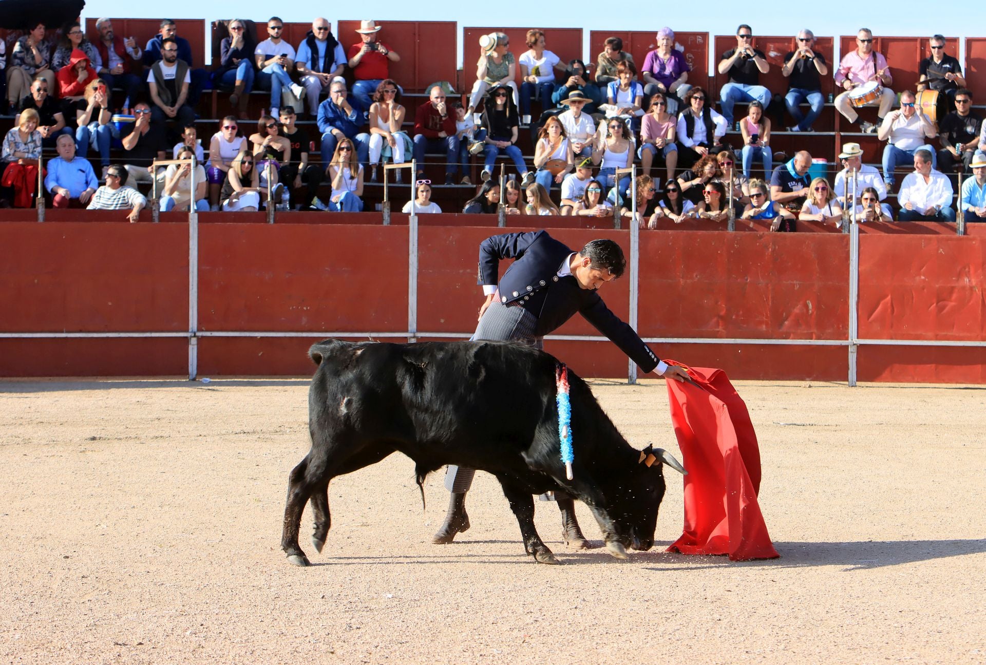El festival taurino en La Lastrilla, en imágenes