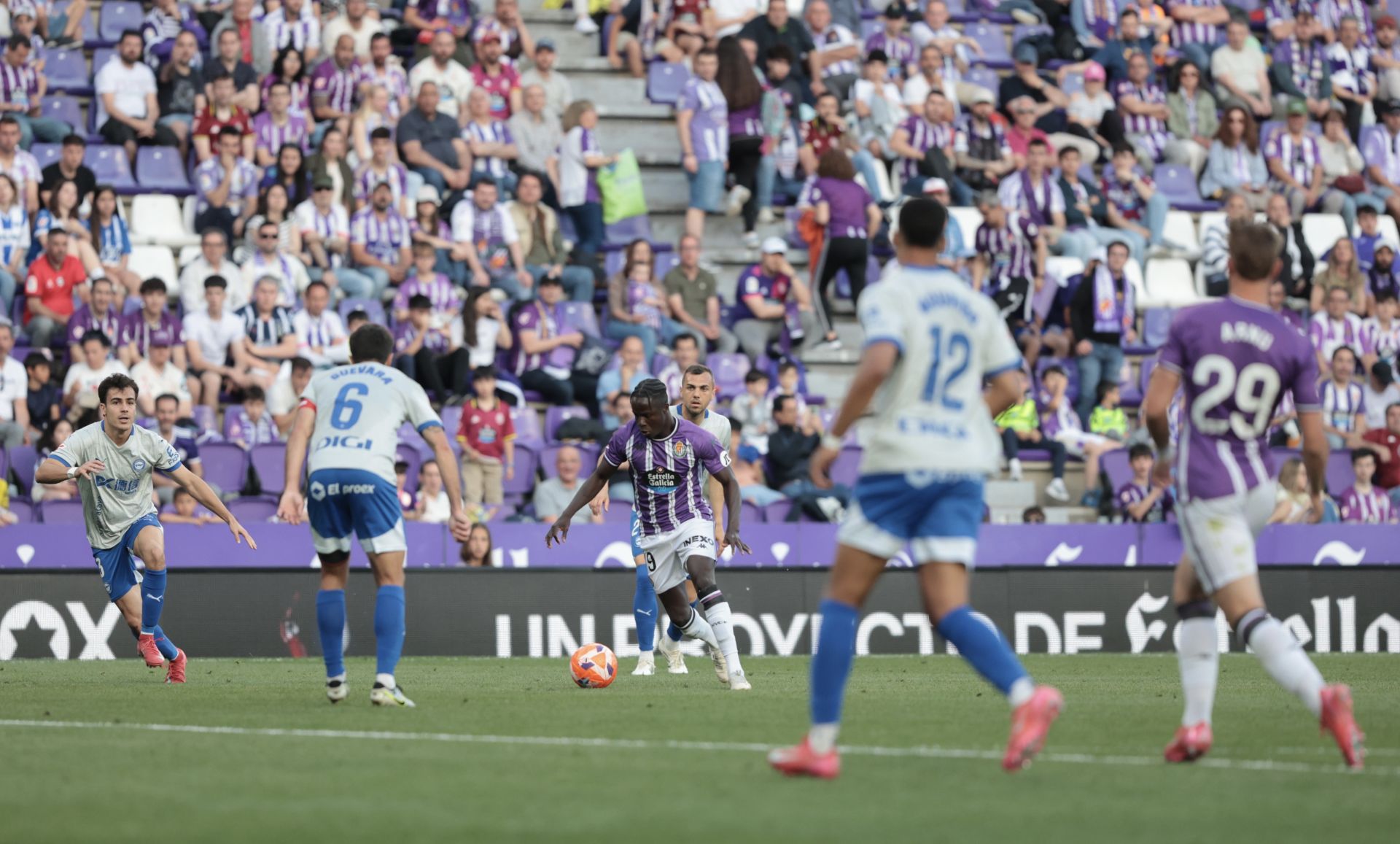 Las imágenes del partido entre el Real Valladolid y el Alavés