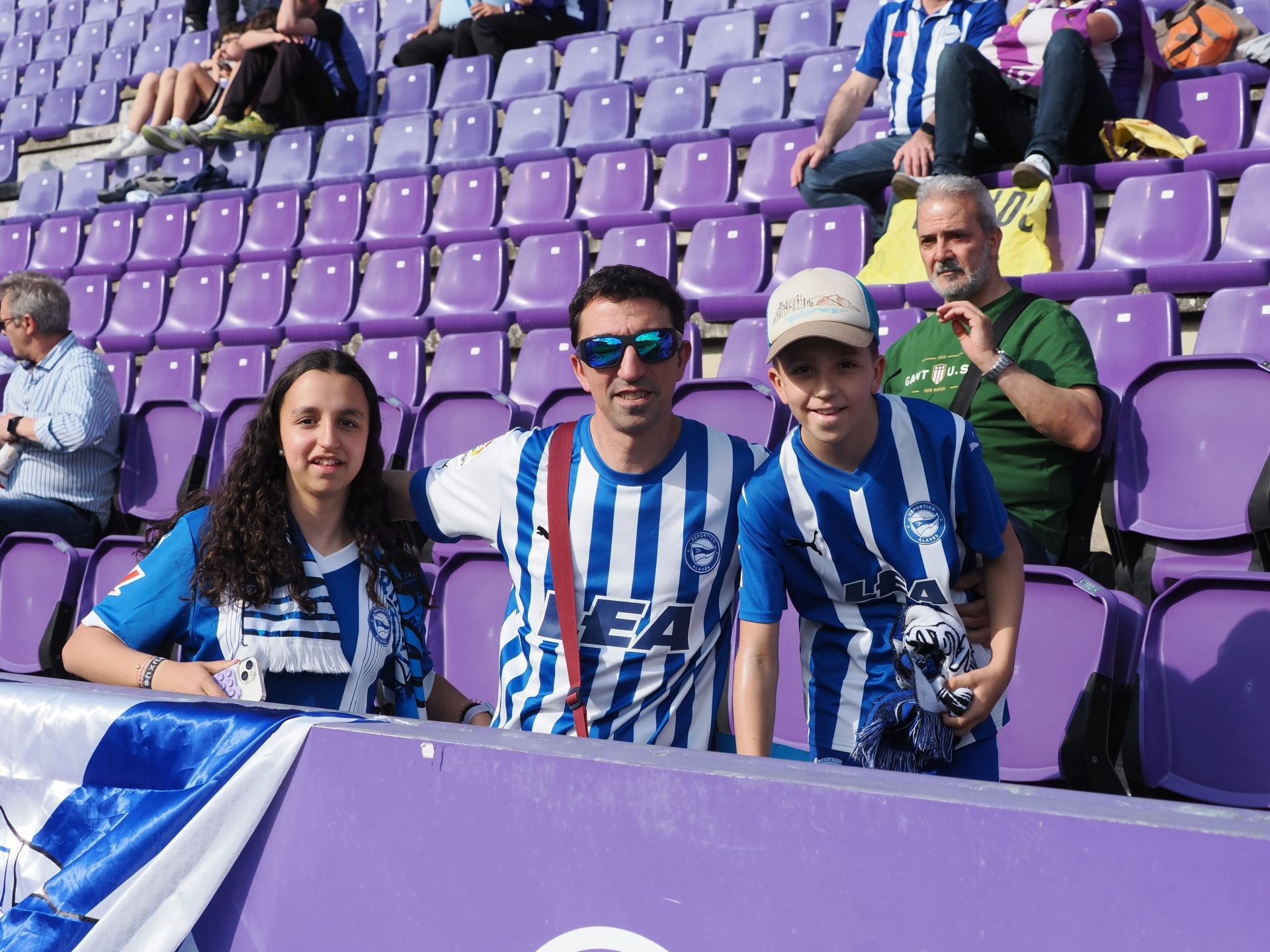 Búscate en la grada del estadio José Zorrilla (2/4)