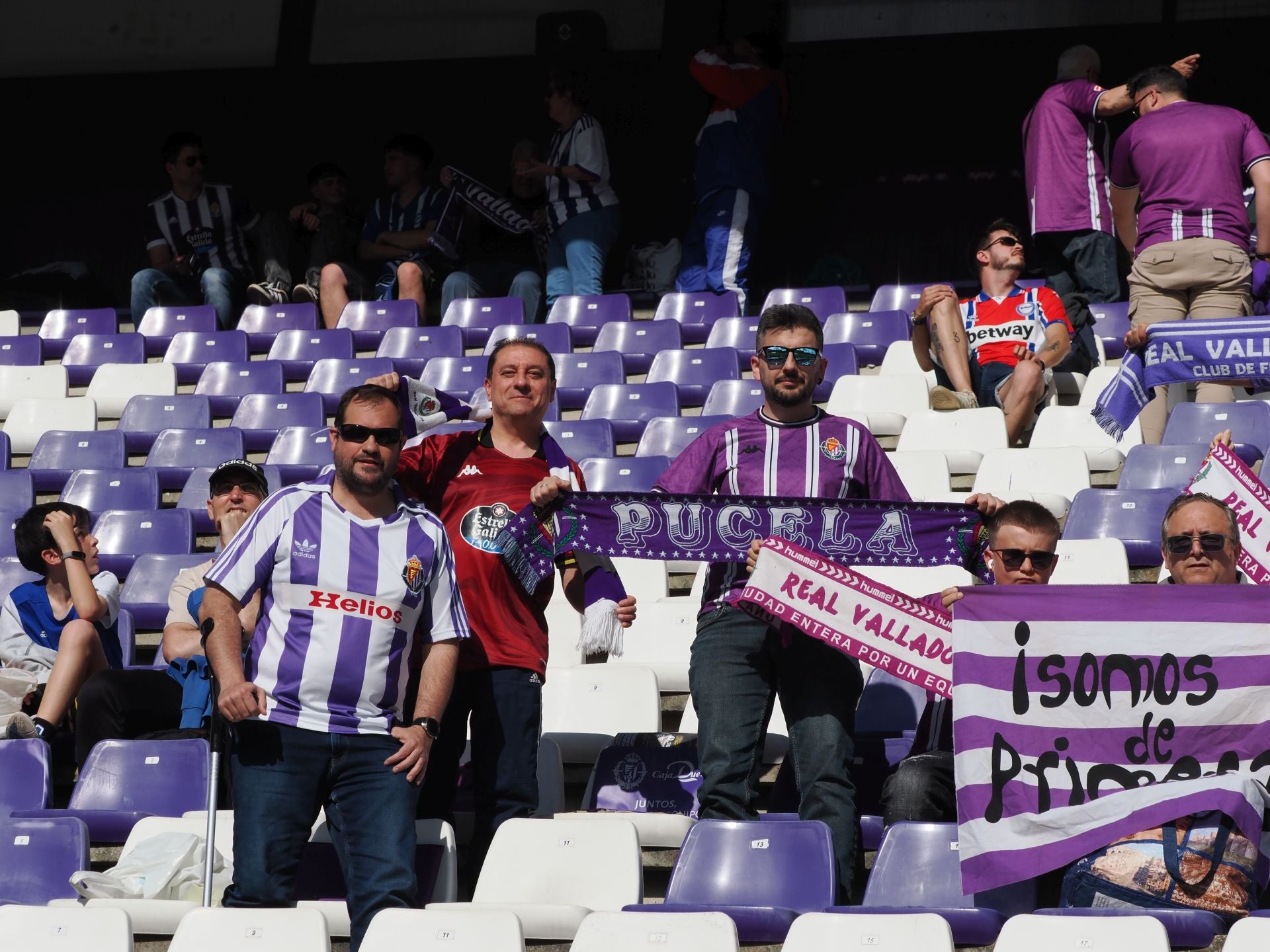 Búscate en la grada del estadio José Zorrilla (3/4)