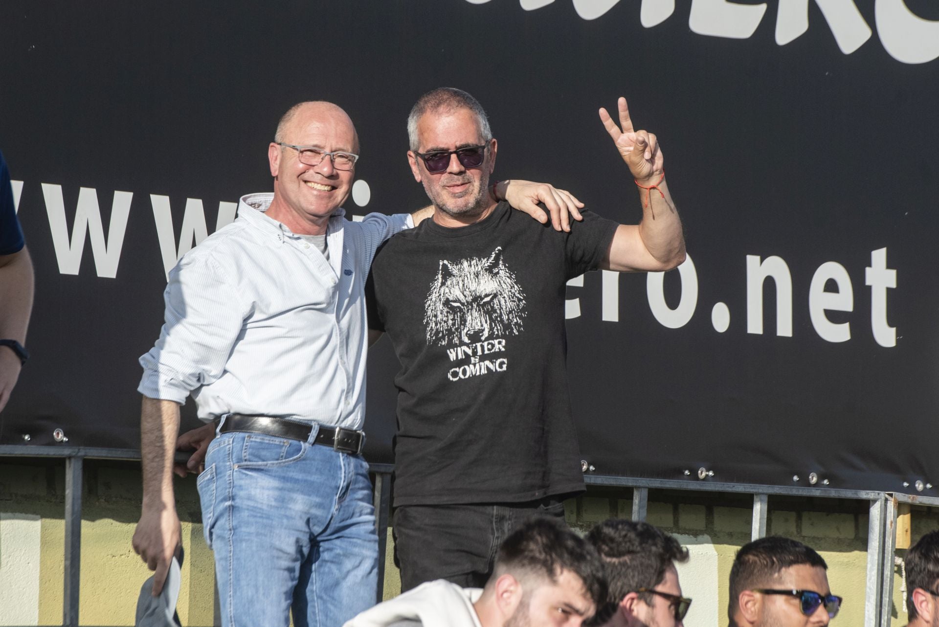 Fotos: búscate en las gradas de La Albuera