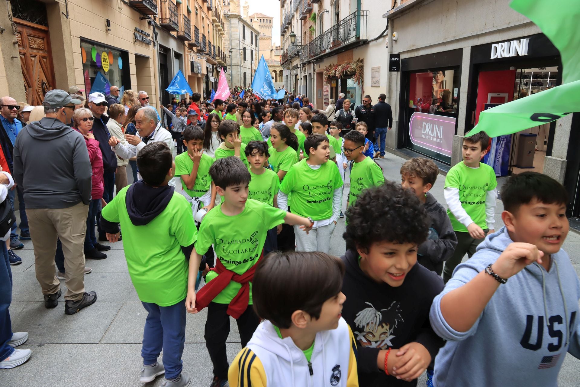 Fotos del encendido del pebetero de la olimpiada escolar de Segovia