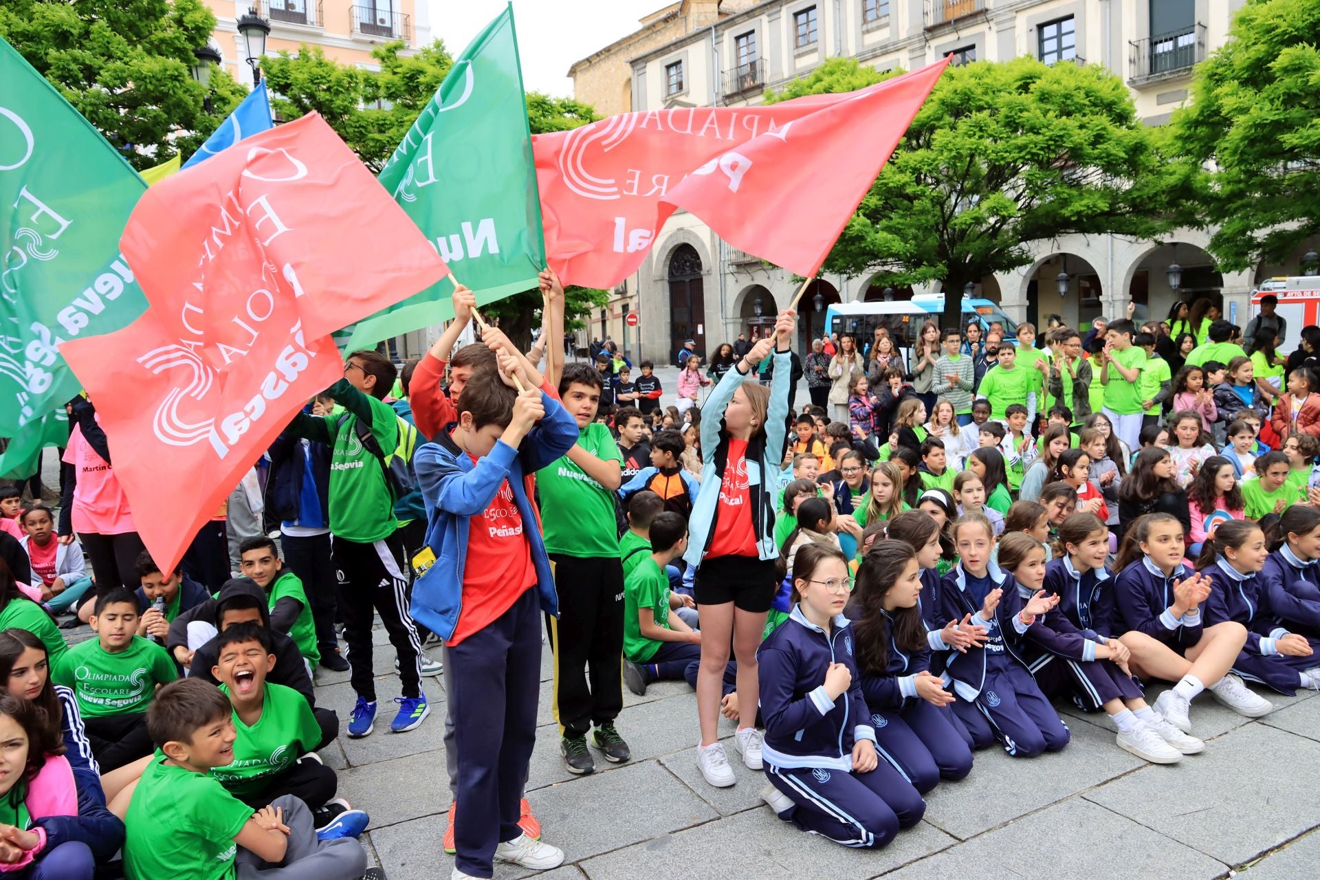 Fotos del encendido del pebetero de la olimpiada escolar de Segovia