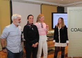 Roberto Maestro, María Álvarez, Sandra Villameriel y Eva Testa, tras la toma de posesión.