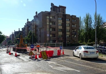 Parquesol recupera una de sus principales calles y suma un peligroso islote en otra