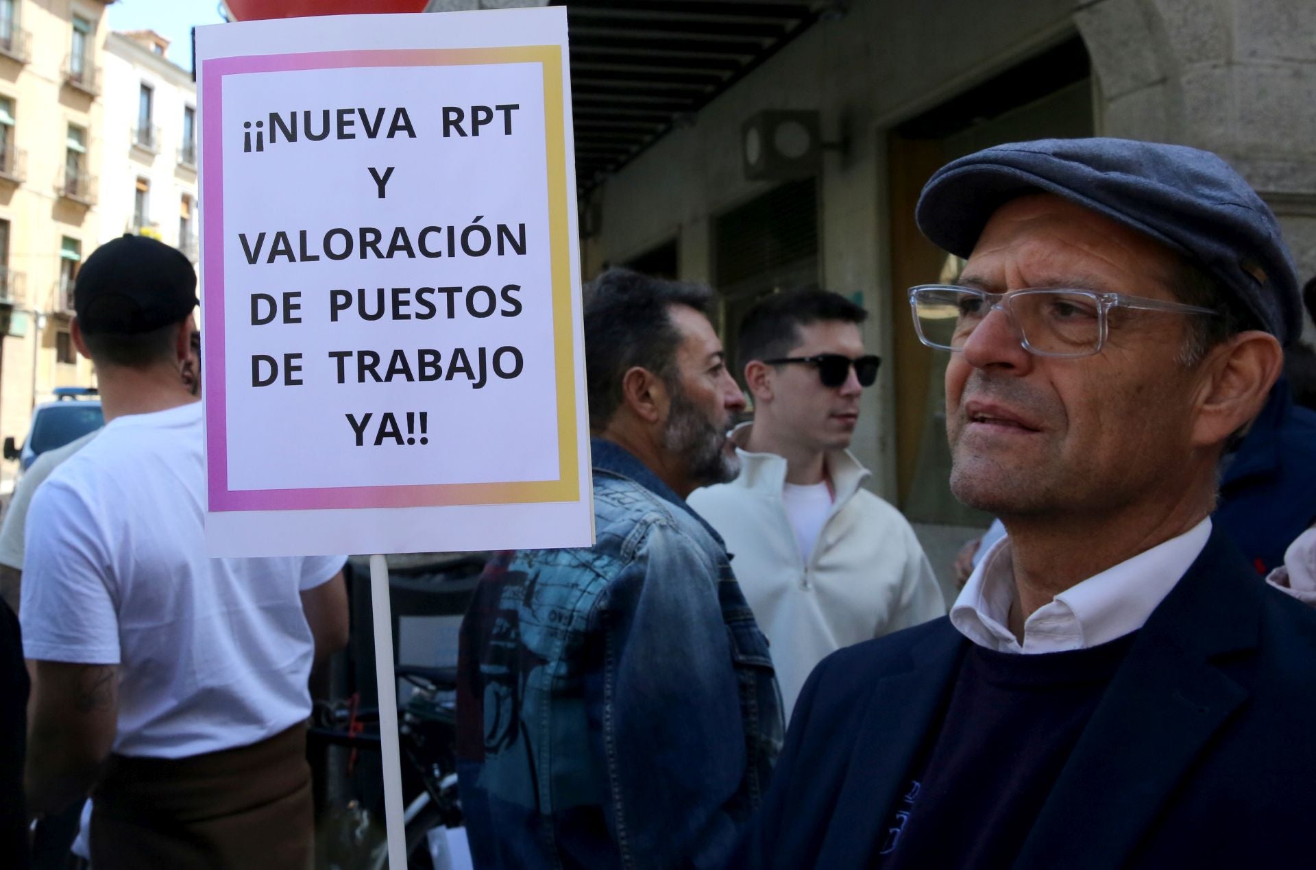 La protesta de los empleados municipales de Segovia, en imágenes