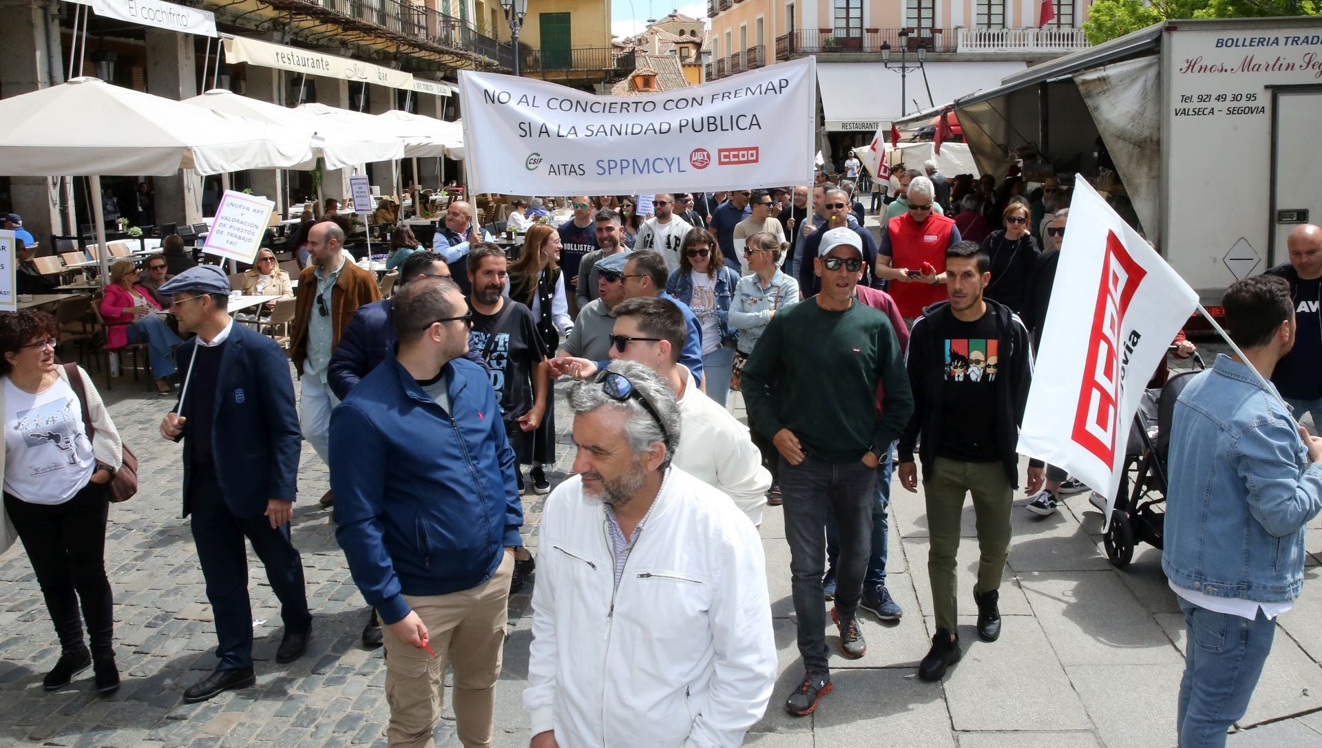 La protesta de los empleados municipales de Segovia, en imágenes