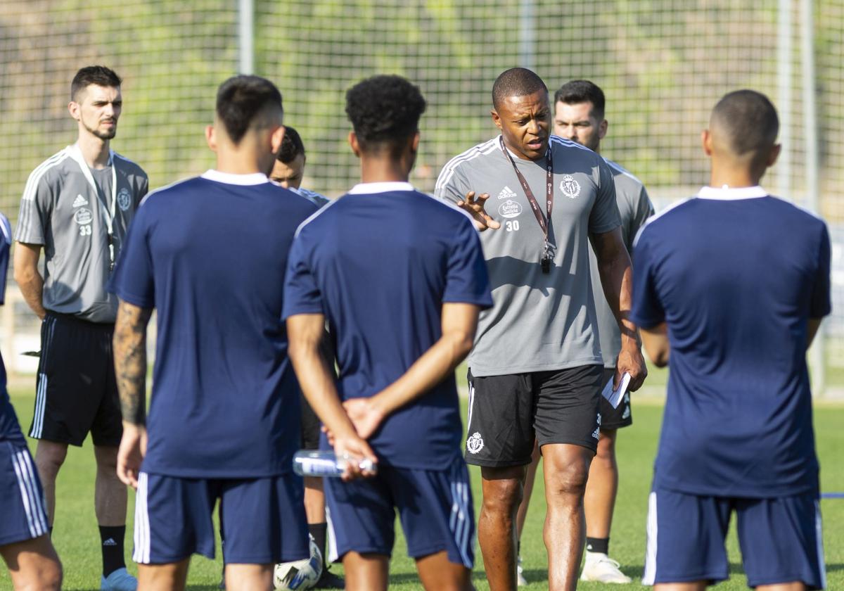 Baptista, en un entrenamiento con el Promesas en 2021.