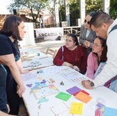 Actividades de la Feria de Asociaciones en el Salón.