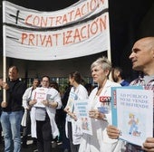 Concentración en el Hospital de Palencia ante la externalización de servicios públicos