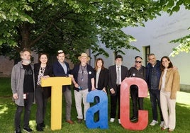 Representantes de las compañías vascas, esta mañana en el TAC.