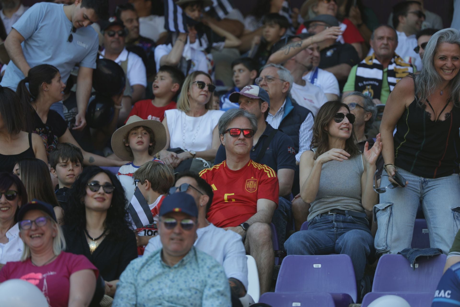 Búscate en la grada de la final de la Copa del Rey (3/3)