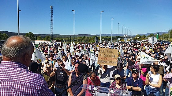 Discurso del delegado comarcal de COAG durante la manifestación por el AVE en Sanabria.