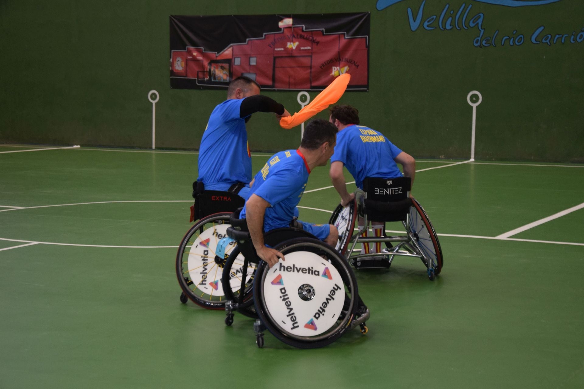 La selección española de balonmano en silla de ruedas se entrena en Velilla