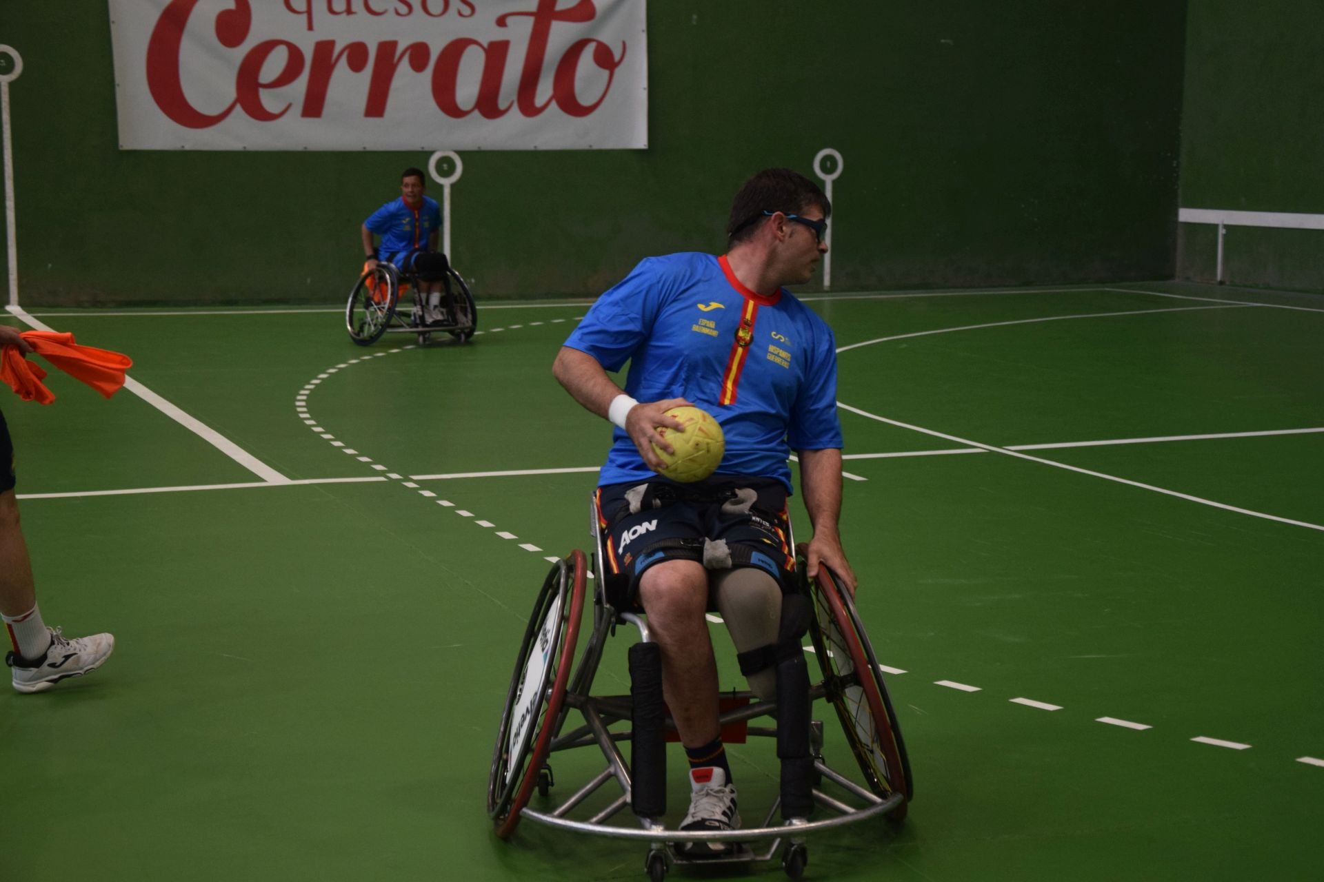 La selección española de balonmano en silla de ruedas se entrena en Velilla