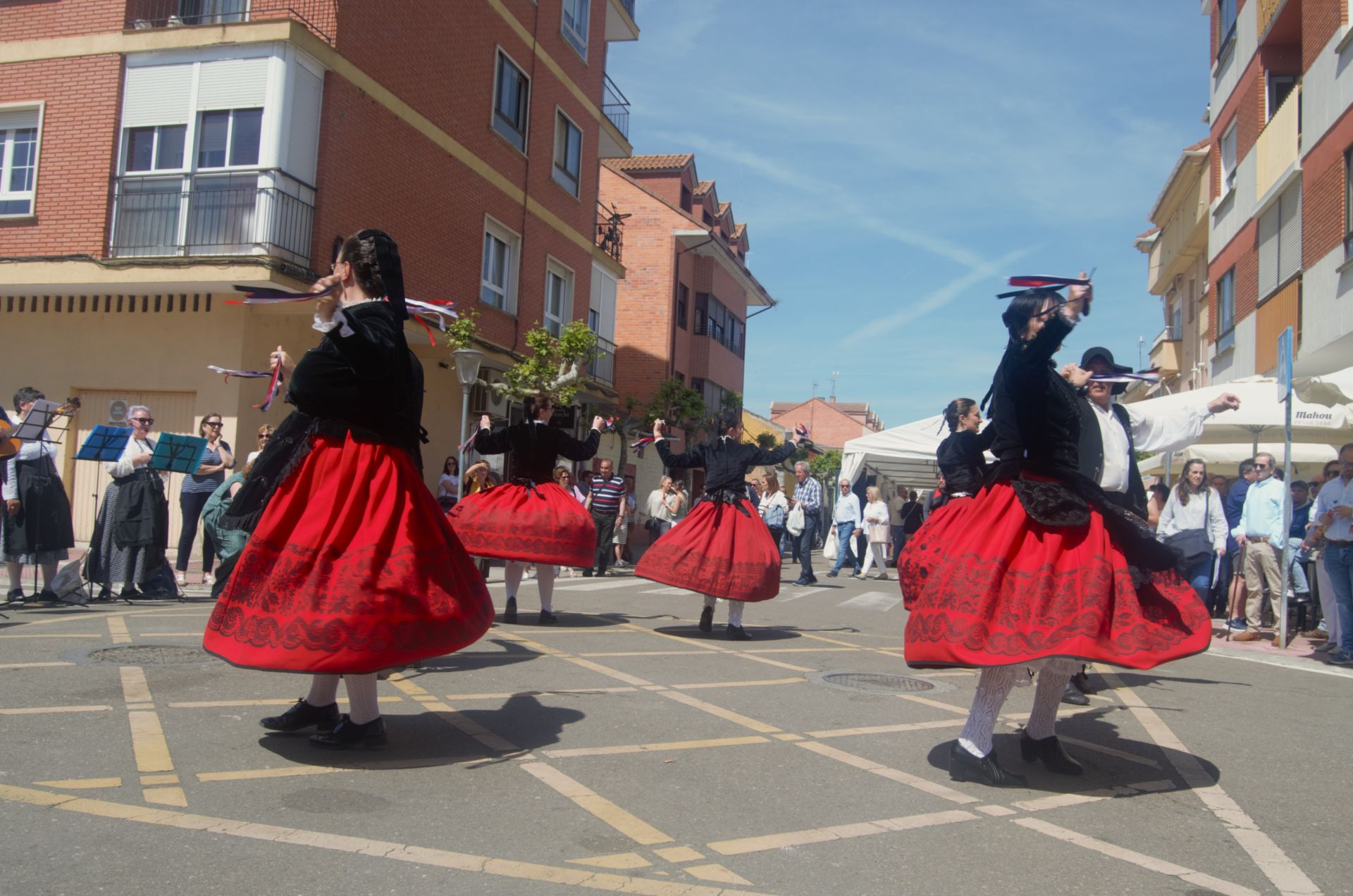 La segunda jornada de la Feria del Espárrago en Tudela de Duero, en imágenes