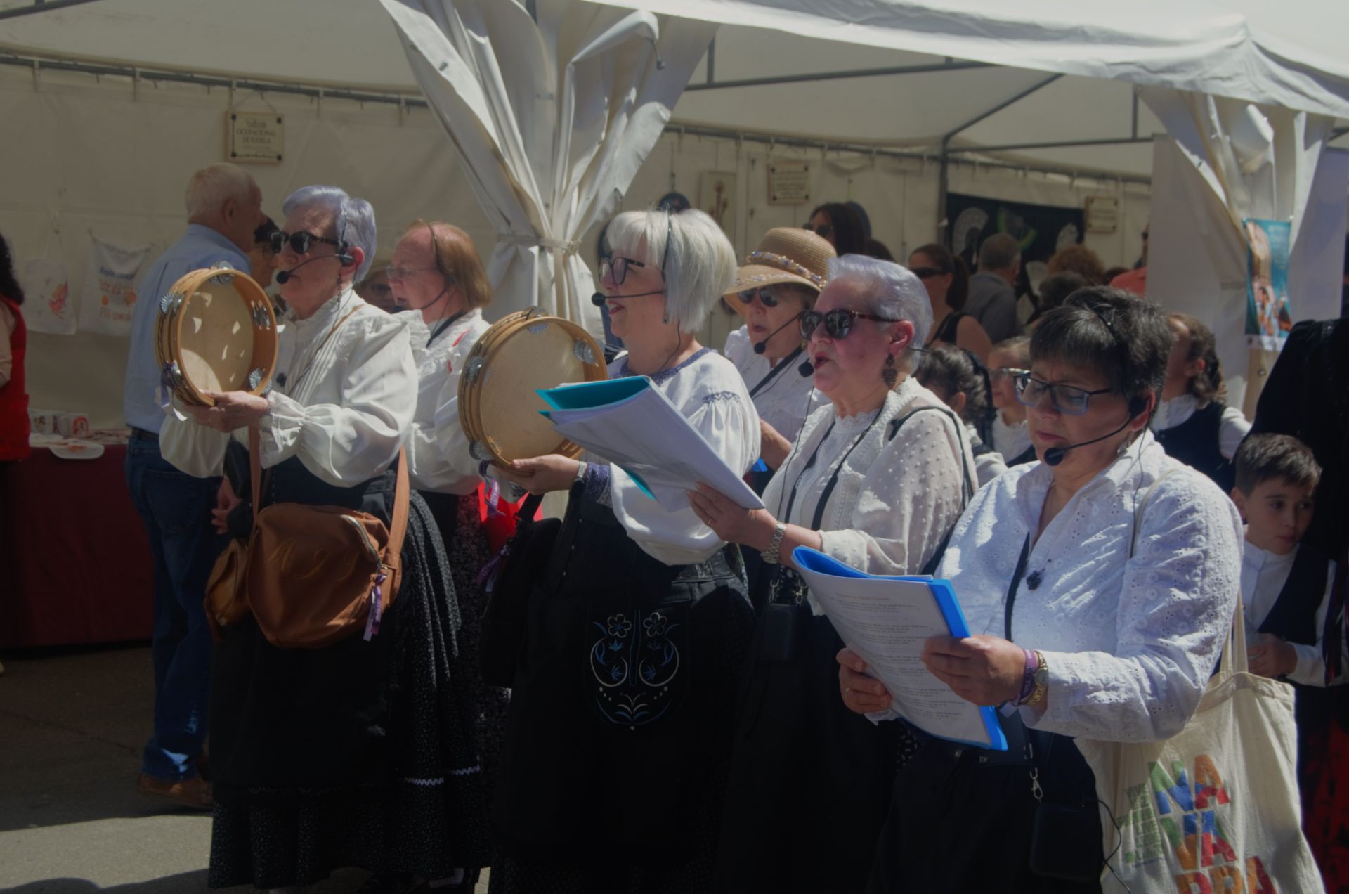 La segunda jornada de la Feria del Espárrago en Tudela de Duero, en imágenes