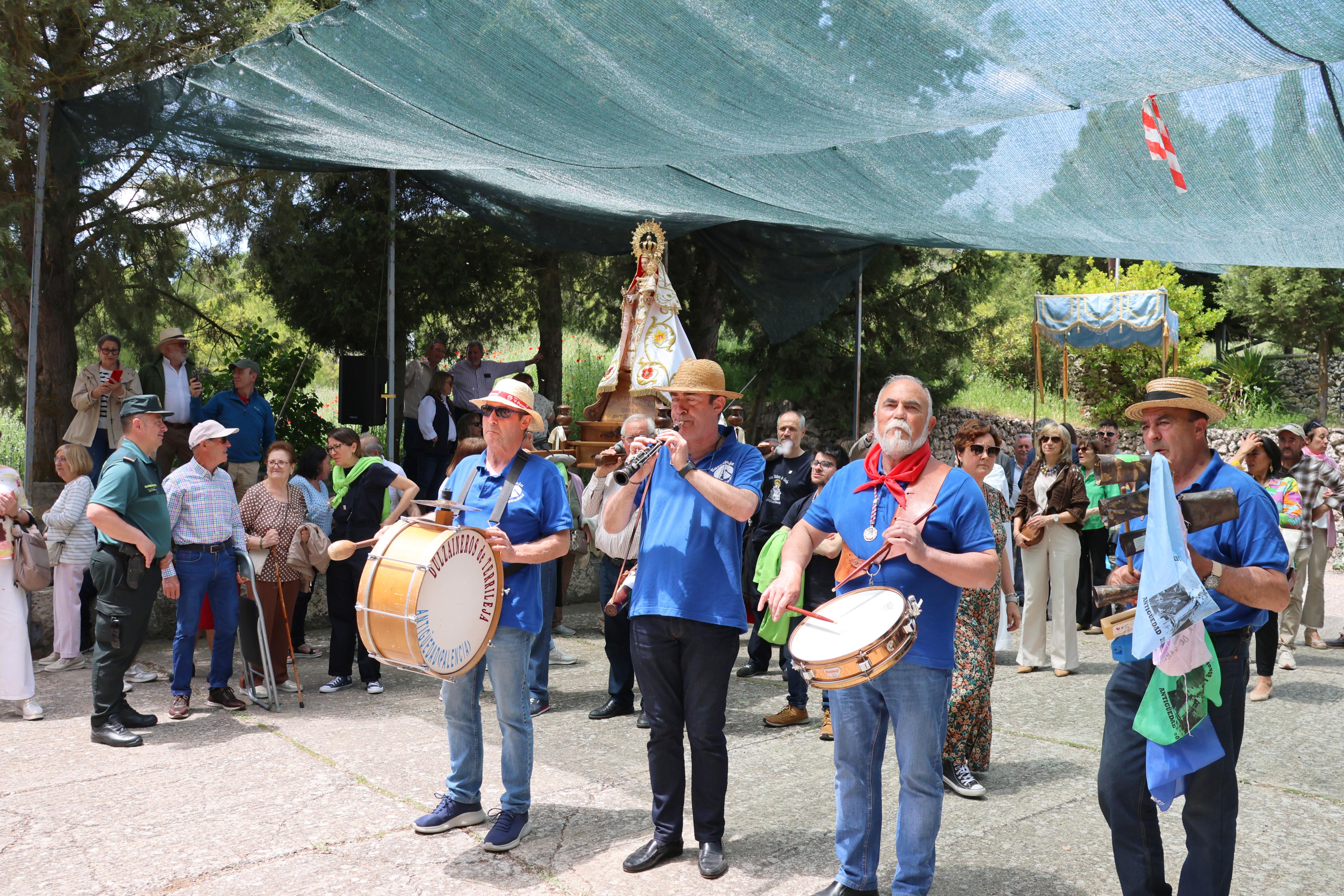 Antigüedad danza a la Virgen de Garón