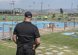 Piscina municipal de Segovia, el verano pasado.