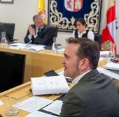 El portavoz del PP, Ricardo Gavilanes, en una reunión de la Junta de Portavoces de las Cortes presidida por Carlos Pollán.