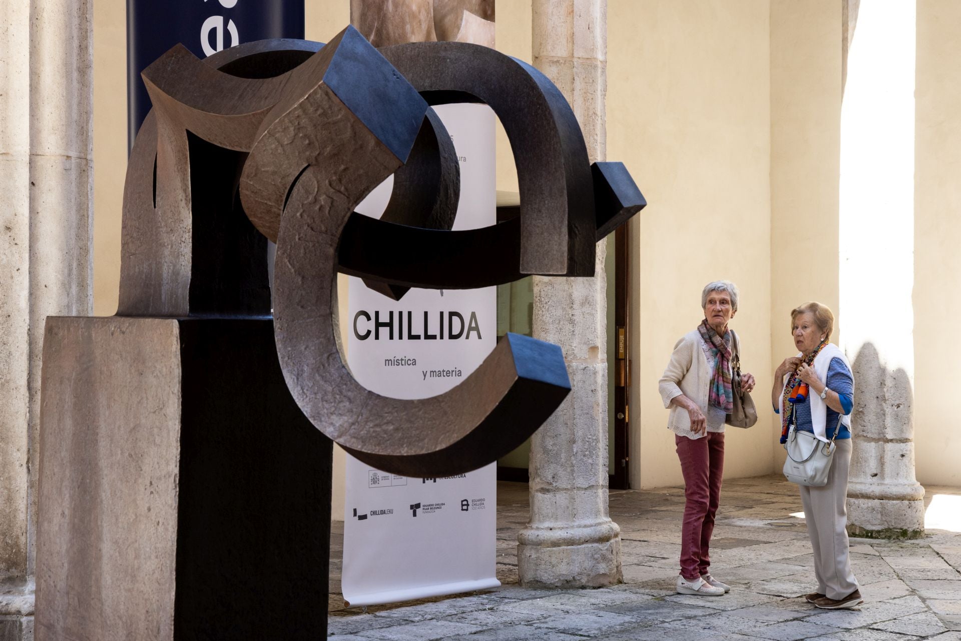 Las imágenes de la exposición que confronta a Chillida con el barroco