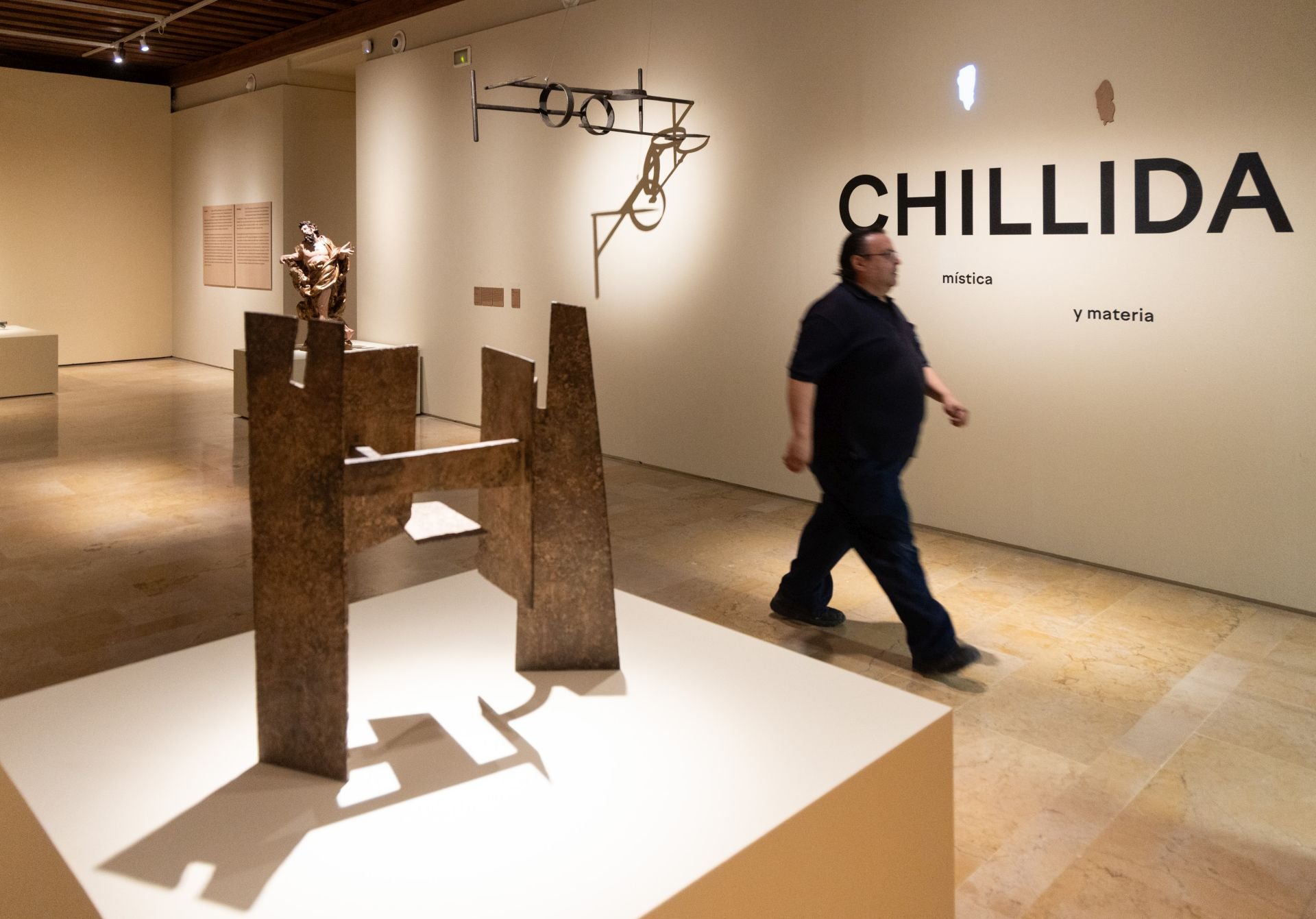 Las imágenes de la exposición que confronta a Chillida con el barroco
