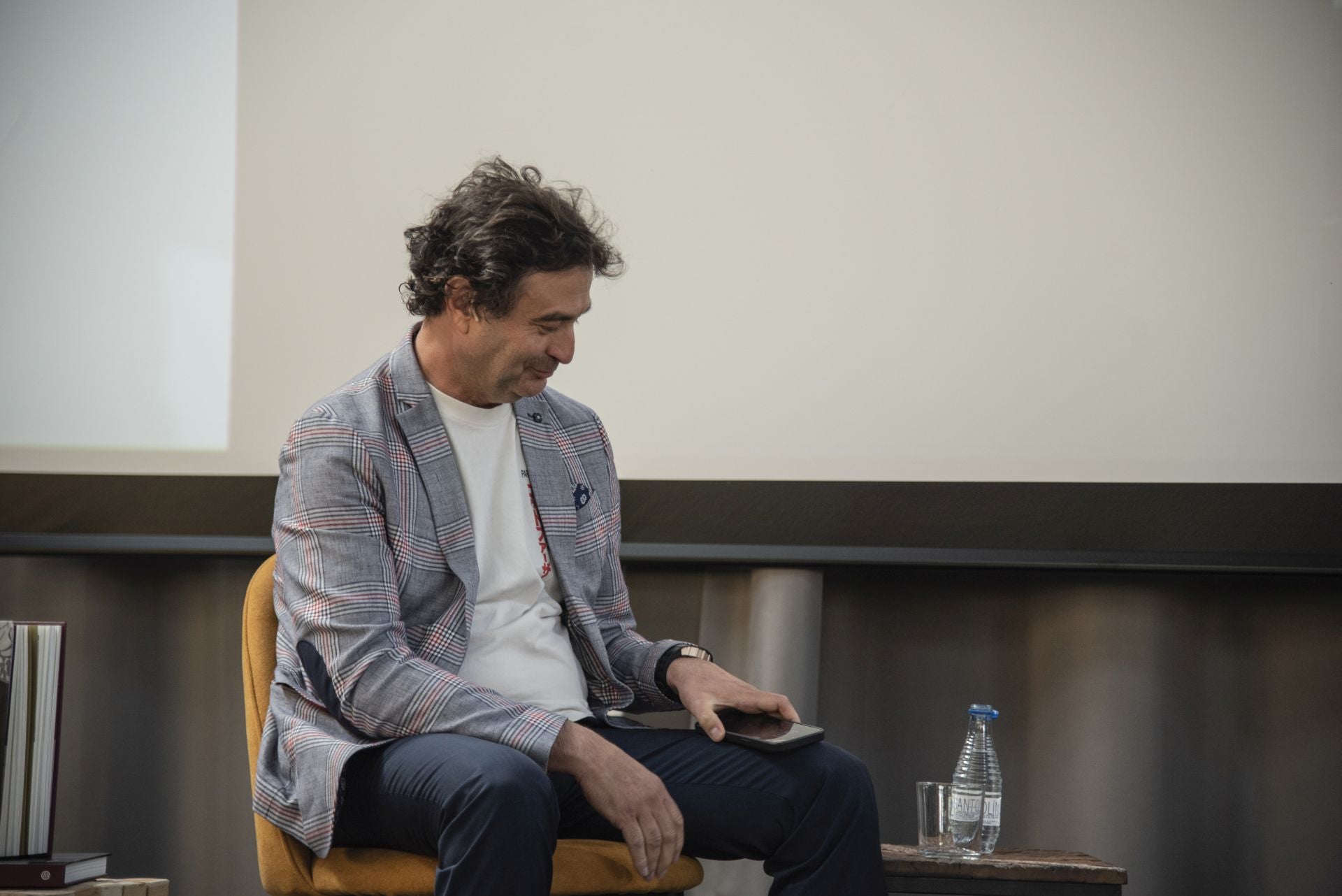 Fotos de la multitudinaria presentación de la biografía de José María