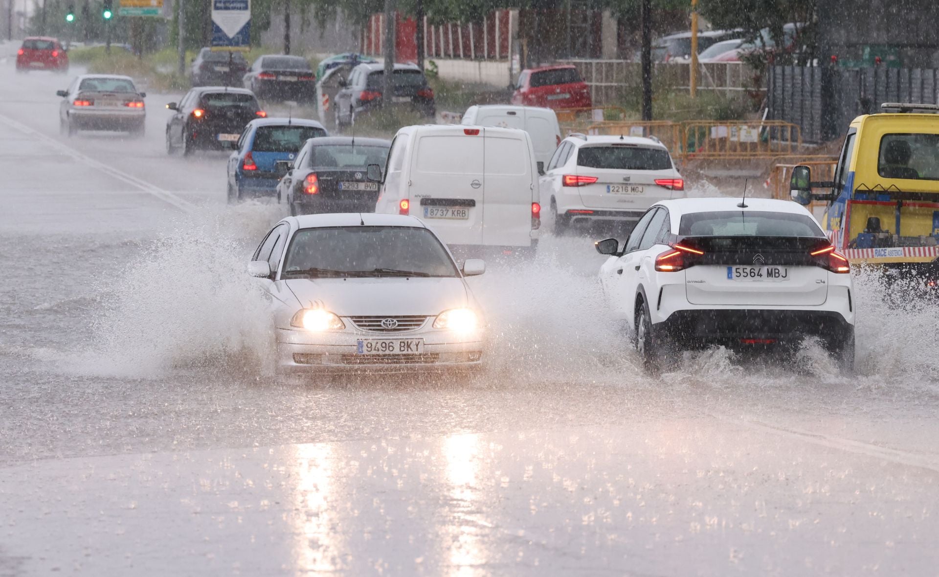 Las imágenes del chaparrón en Valladolid este viernes 30 de mayo