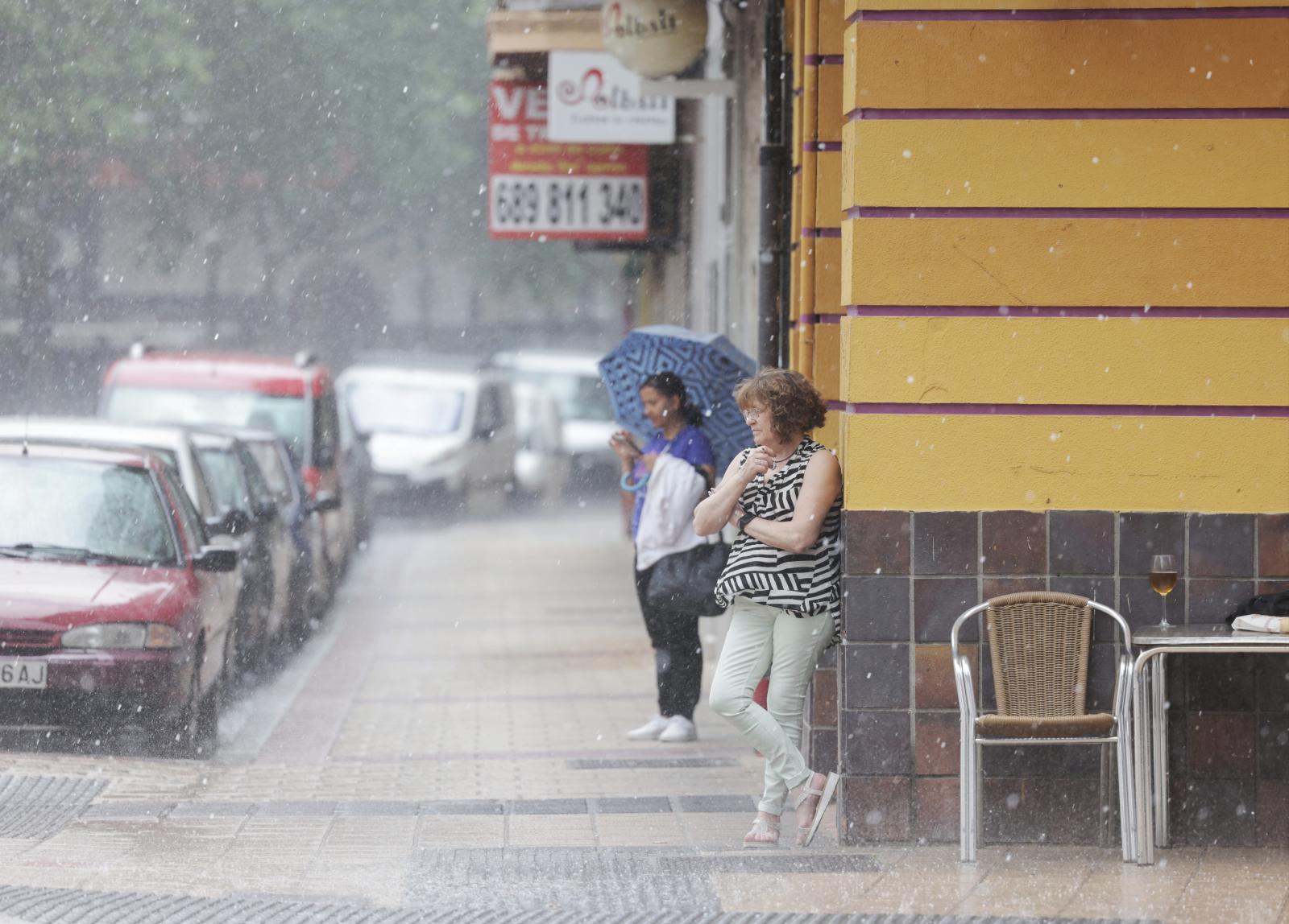 Las imágenes del chaparrón en Valladolid este viernes 30 de mayo