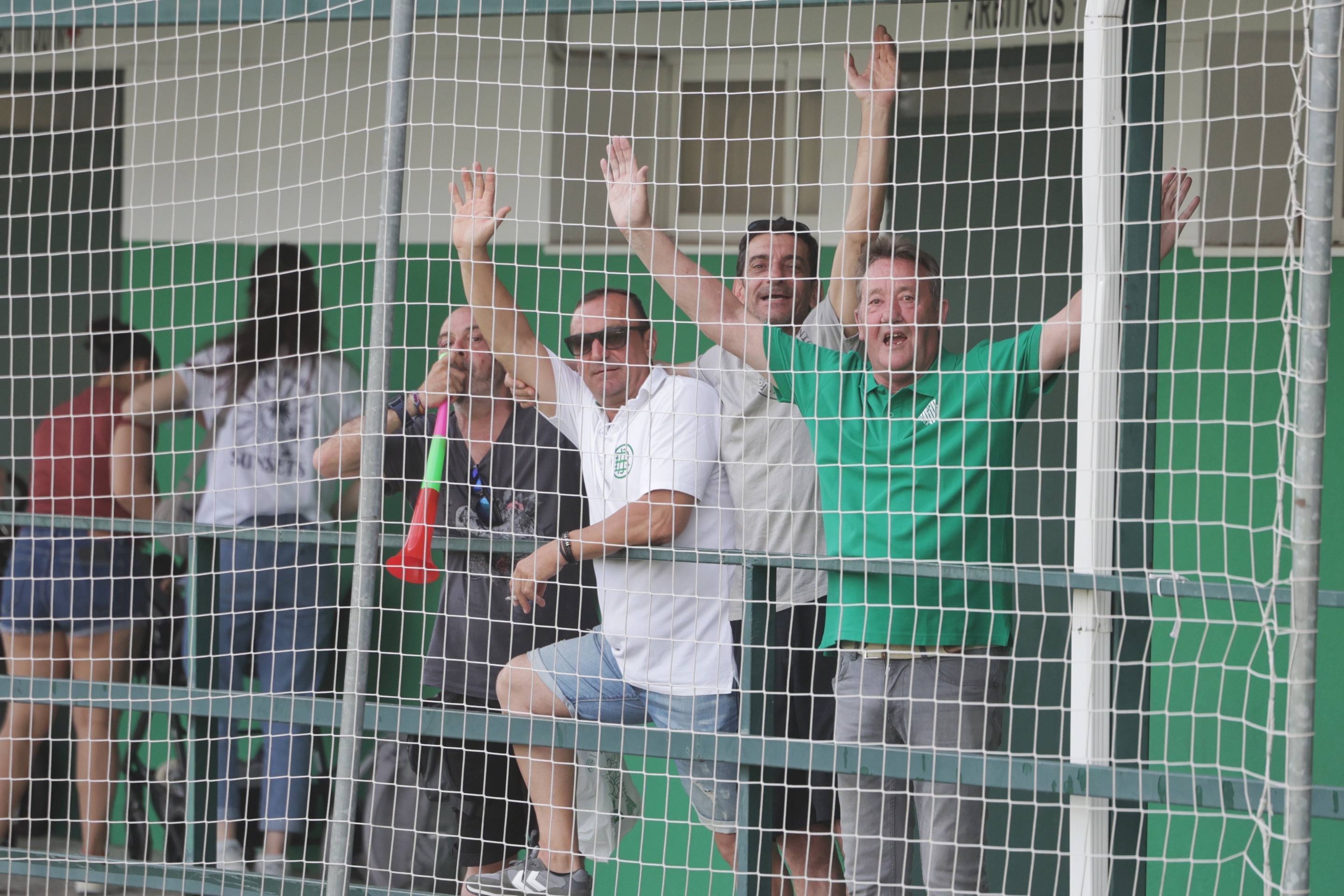La derrota del Betis ante el Numancia B, en imágenes