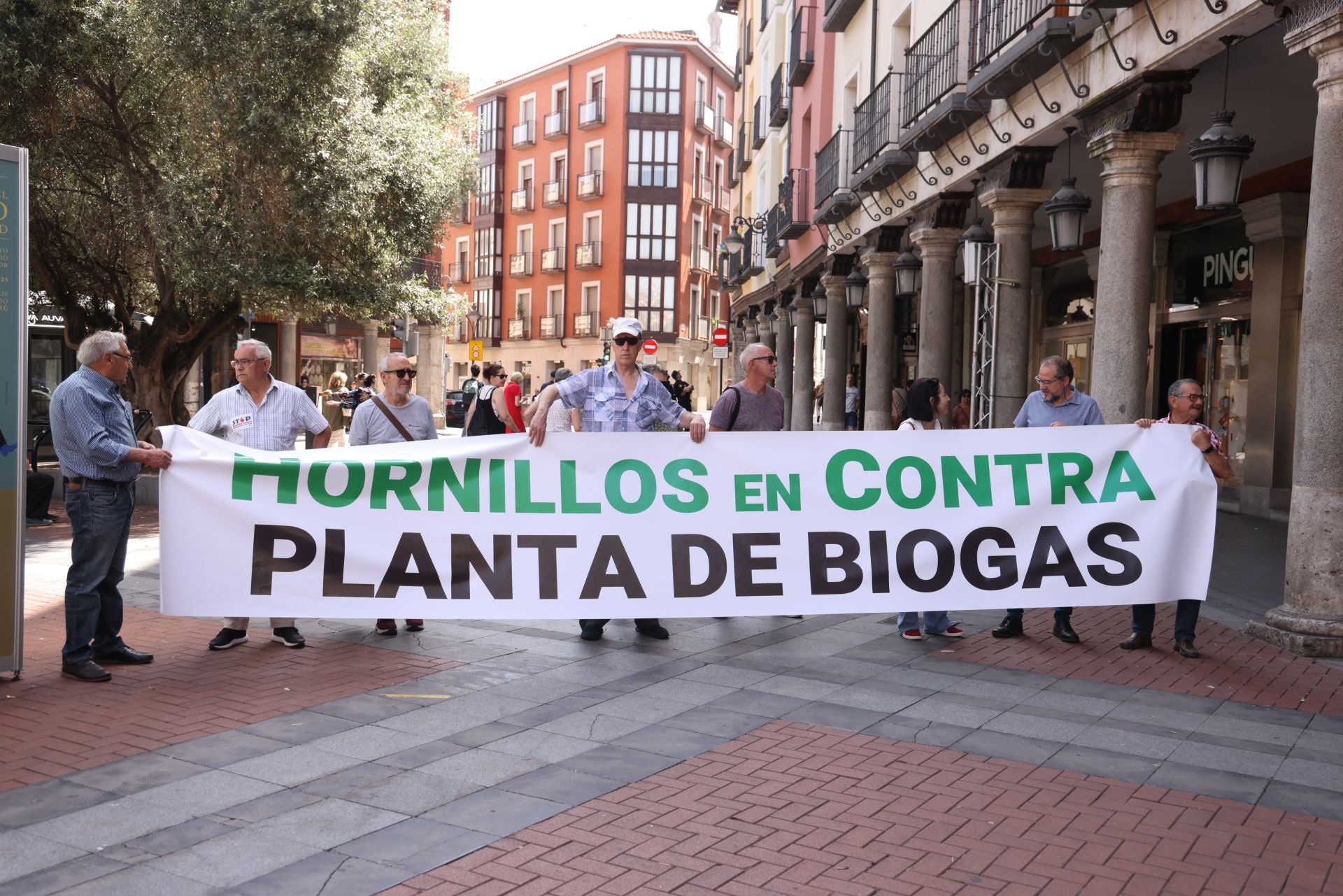 Protesta del mundo rural en Valladolid contra las plantas de biogás