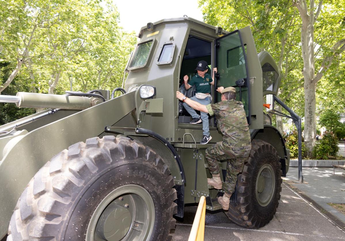 Así se ha celebrado en Valladolid el Día de las Fuerzas Armadas