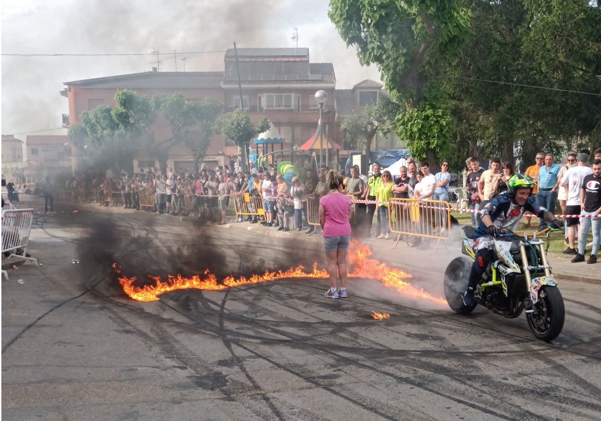 La exhibición de los pilotos NH Pina y Jaque Stunt fue muy espectacular