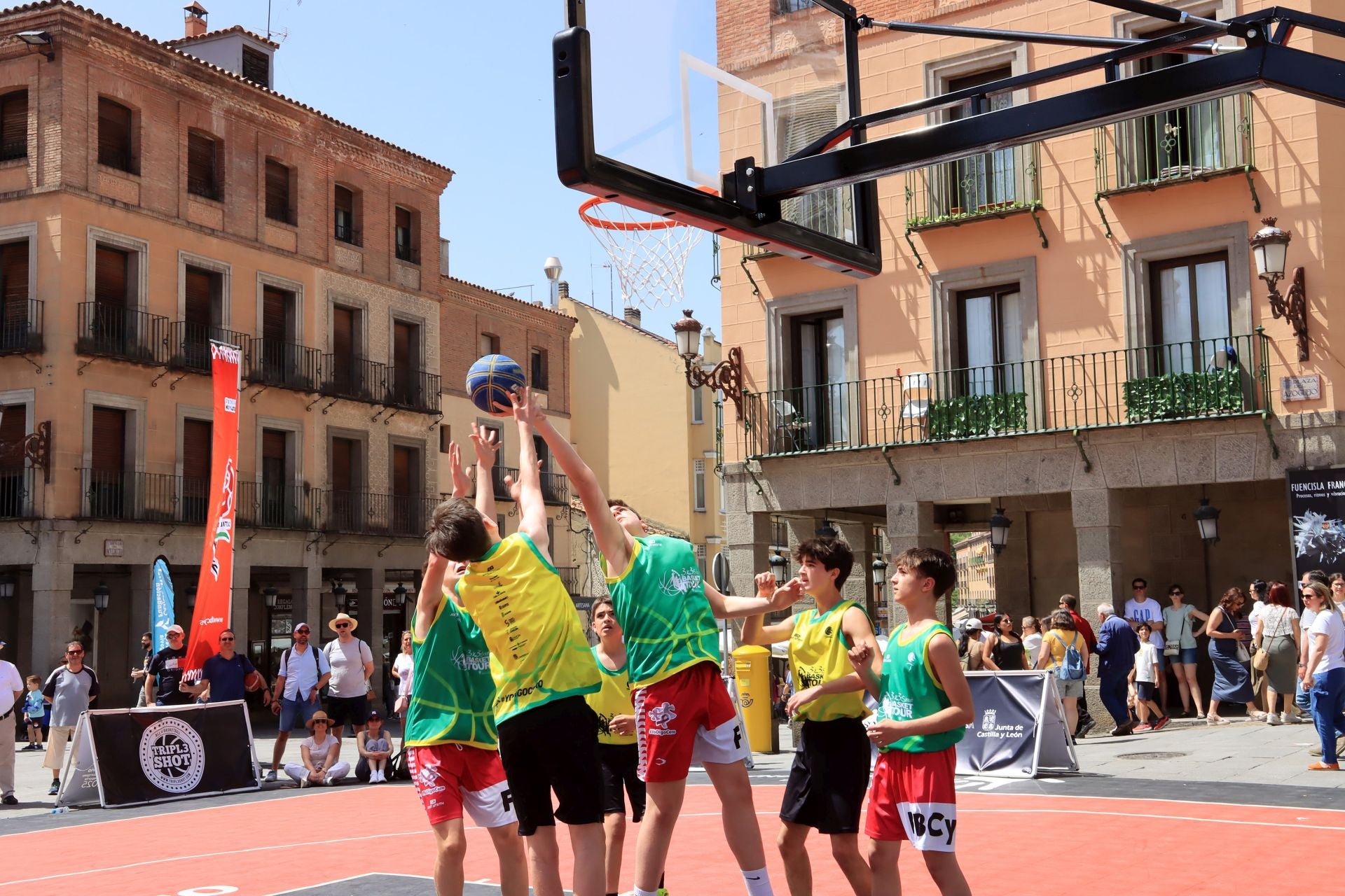 Fotos del campeonato de baloncesto 3x3 en Segovia