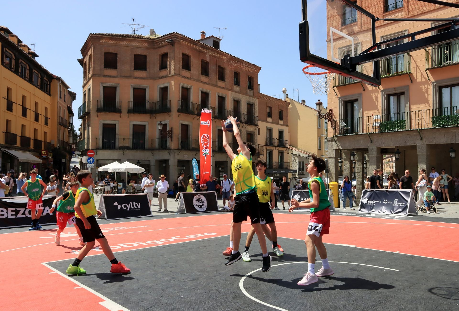 Fotos del campeonato de baloncesto 3x3 en Segovia