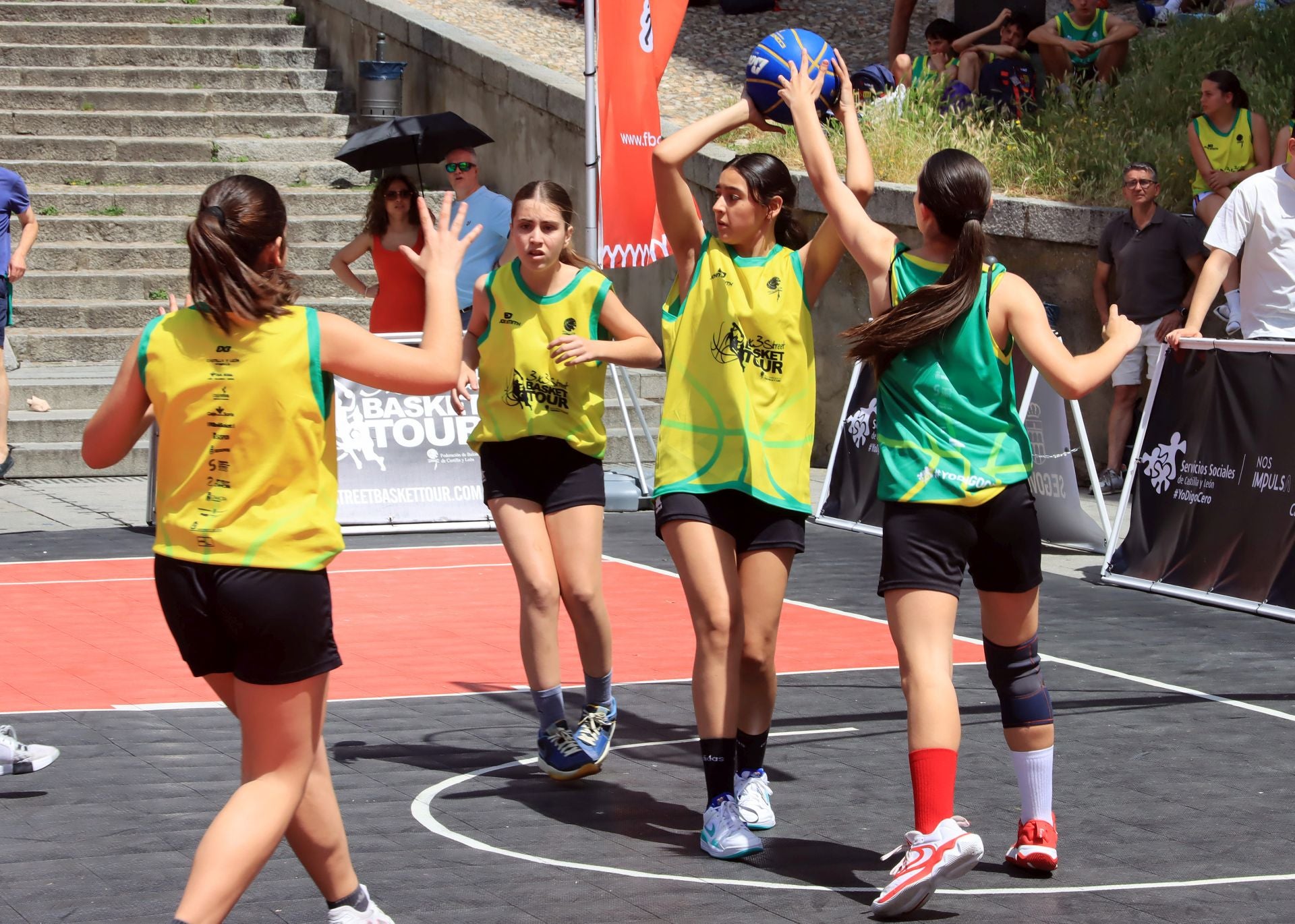 Fotos del campeonato de baloncesto 3x3 en Segovia