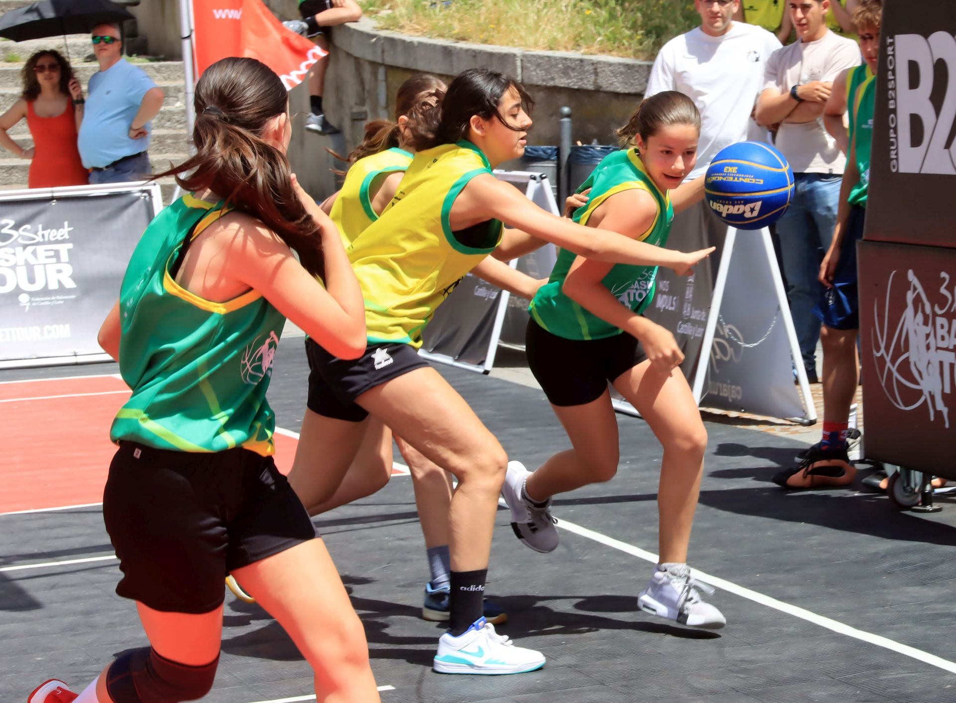 Fotos del campeonato de baloncesto 3x3 en Segovia