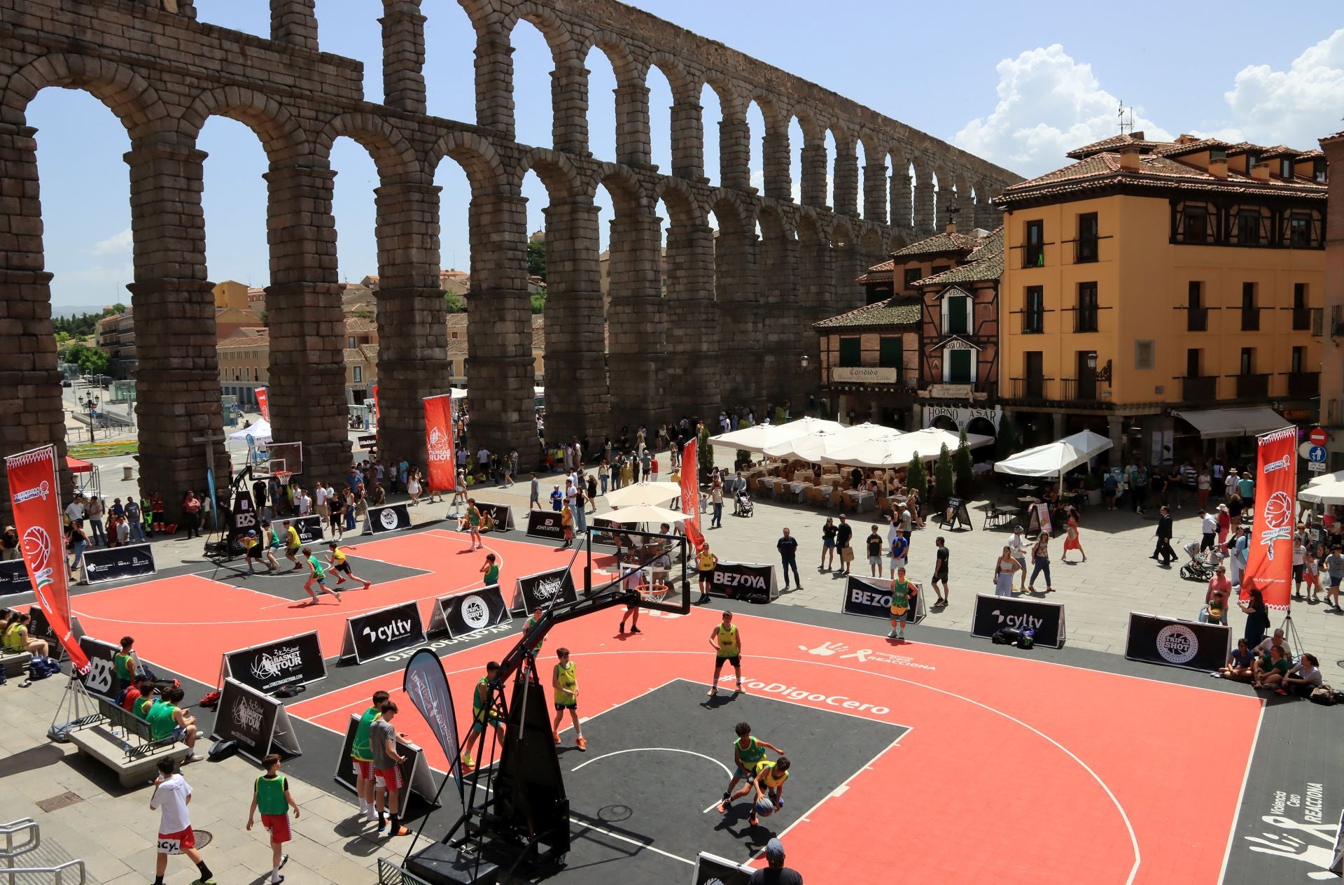 Fotos del campeonato de baloncesto 3x3 en Segovia