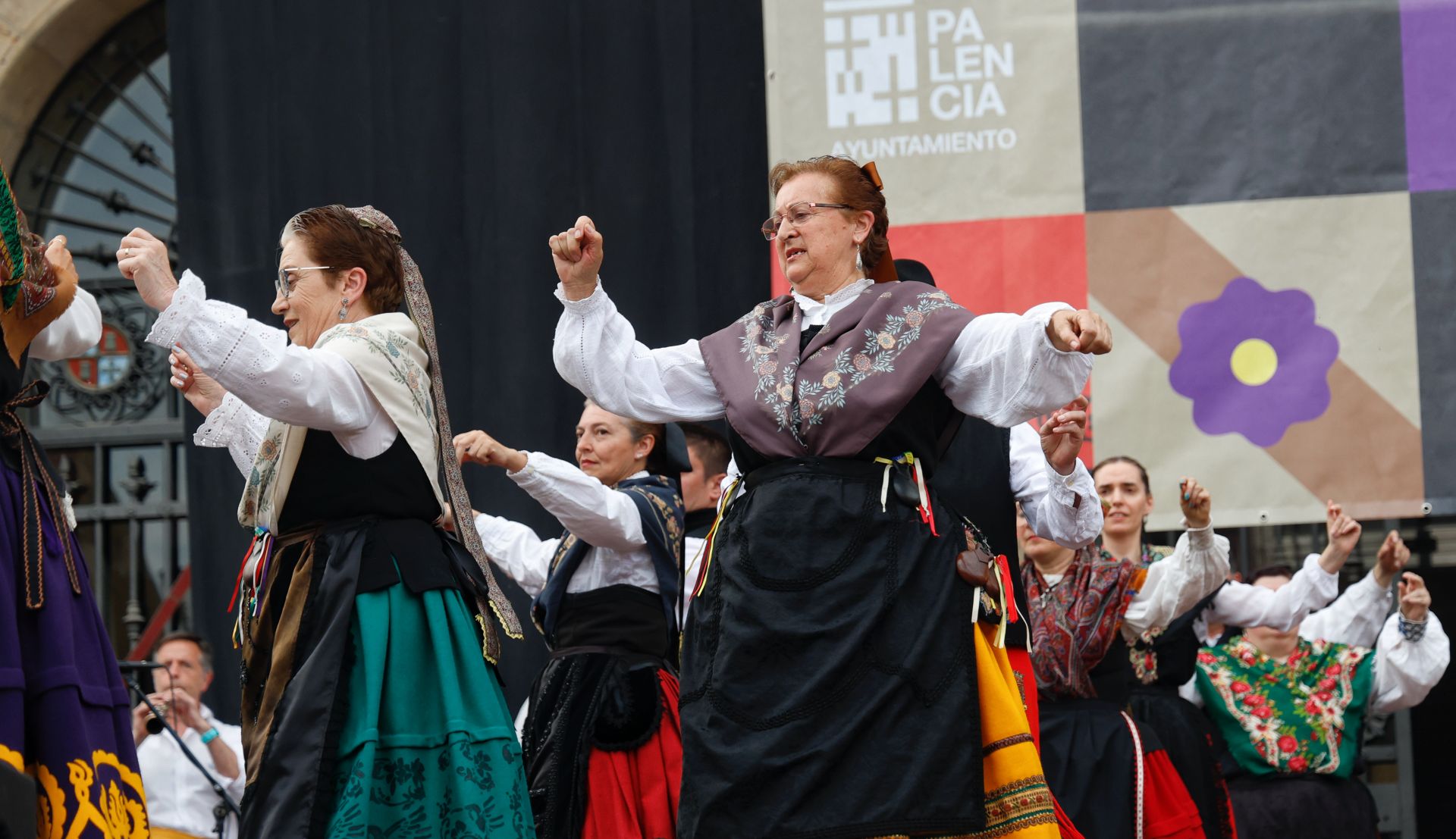 El folclore hace grande a la Feria Chica