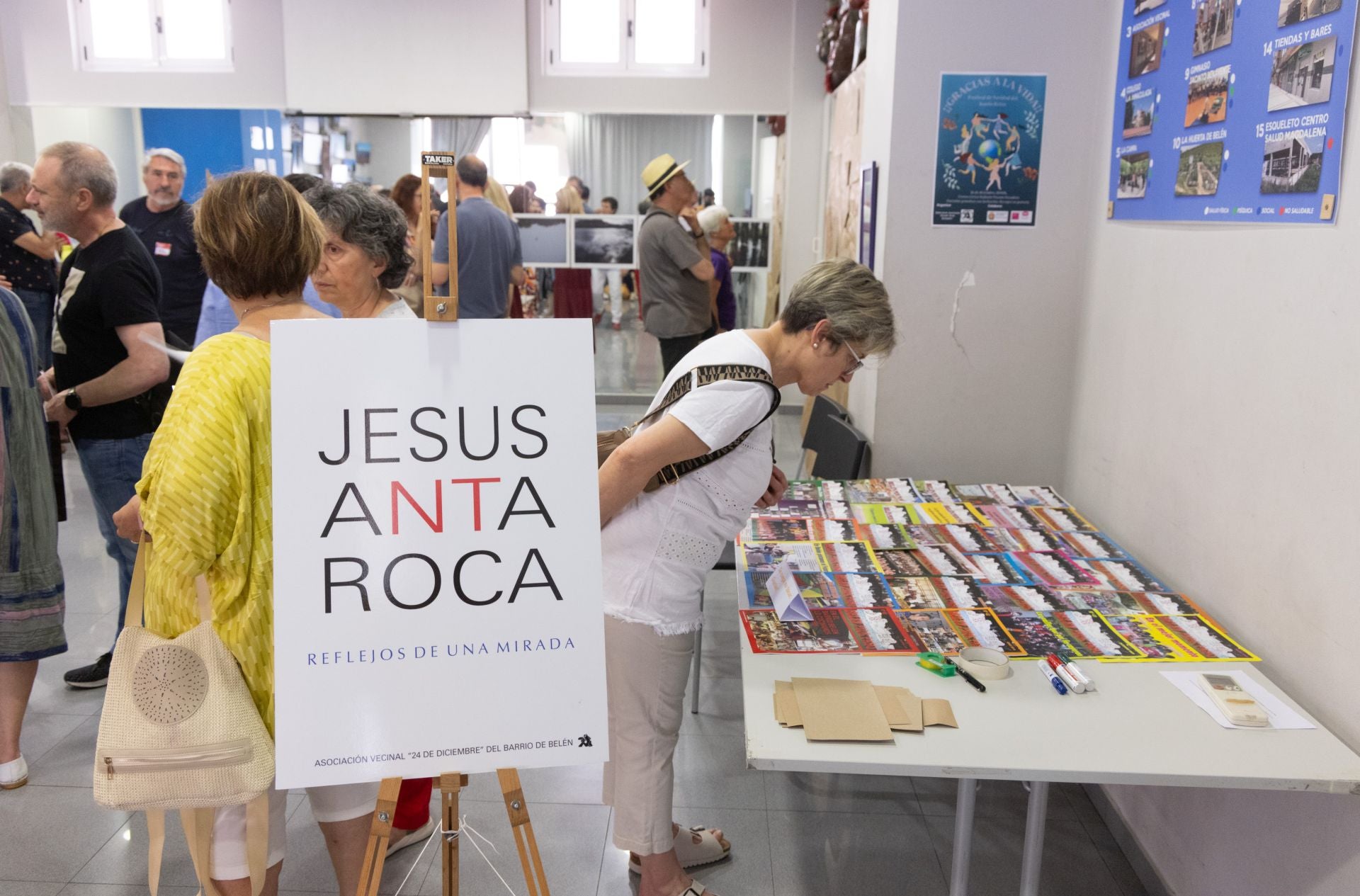 Una exposición en el barrio Belén homenajea a Jesús Anta