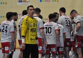 Un tiempo muerto durante el último partido de la temporada del Nava.
