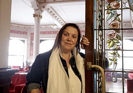 La escritora Care Santos, en el círculo de Recreo.